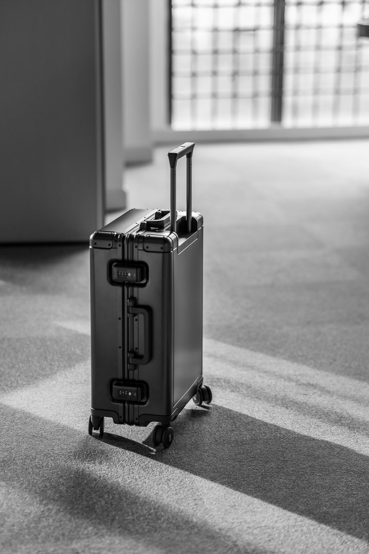 Aluminium Frame Carry On 20 Inch from Komodo